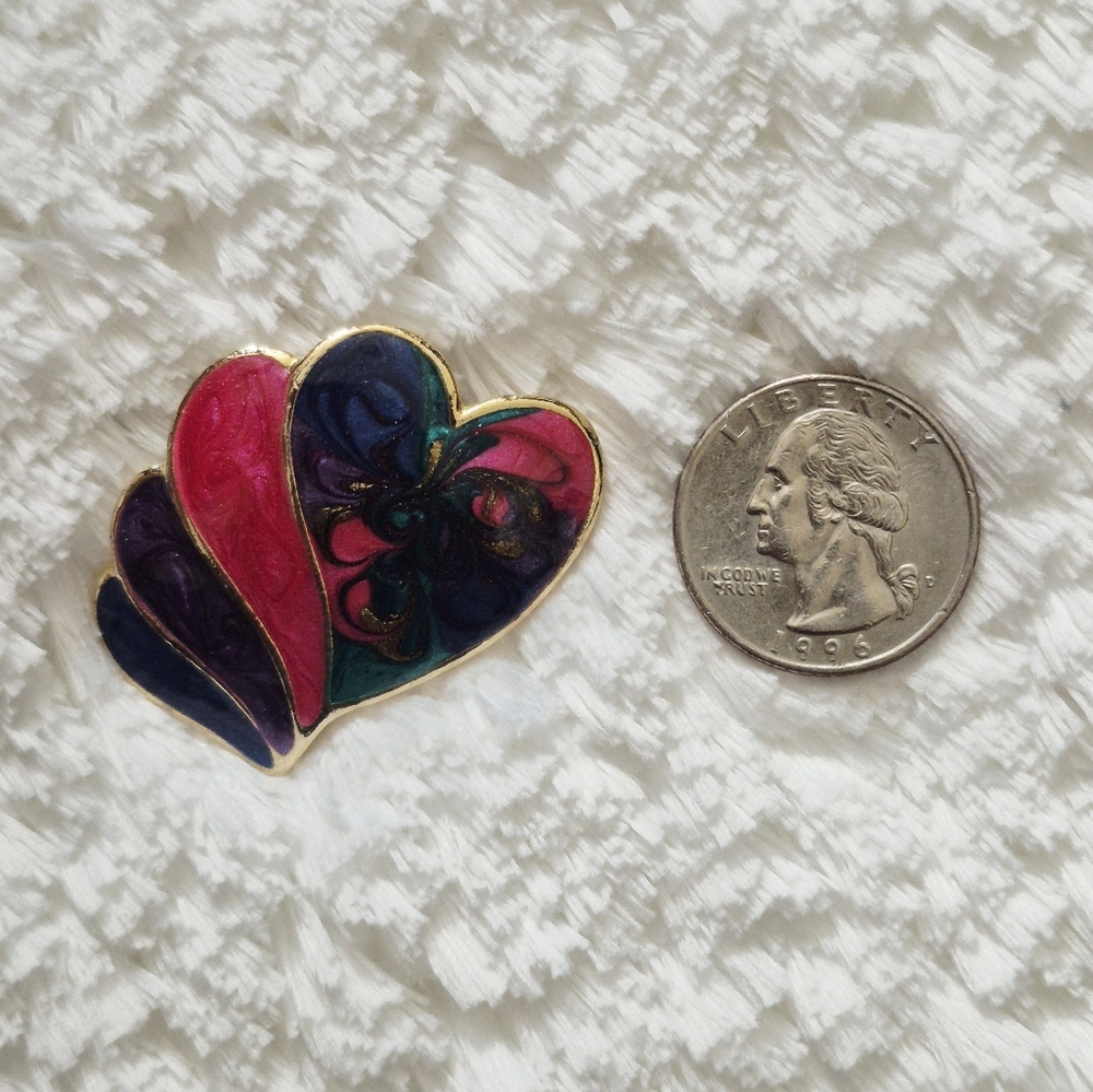 Colorful Enamel Heart-Shaped Pin Brooch - Picture 3 of 6